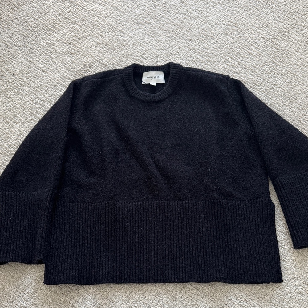 Tuckernuck Pomander Place Black Carington Sweater